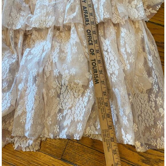 Mia Joy Catrin maxidress, cream, bridal party, photoshoot, cottagecore, lace - Picture 9 of 9